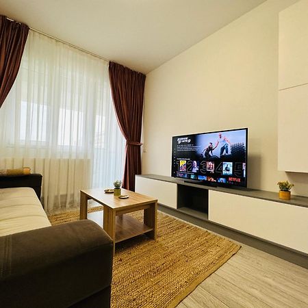 Palas Retreat - Q Residence Iasi Ngoại thất bức ảnh