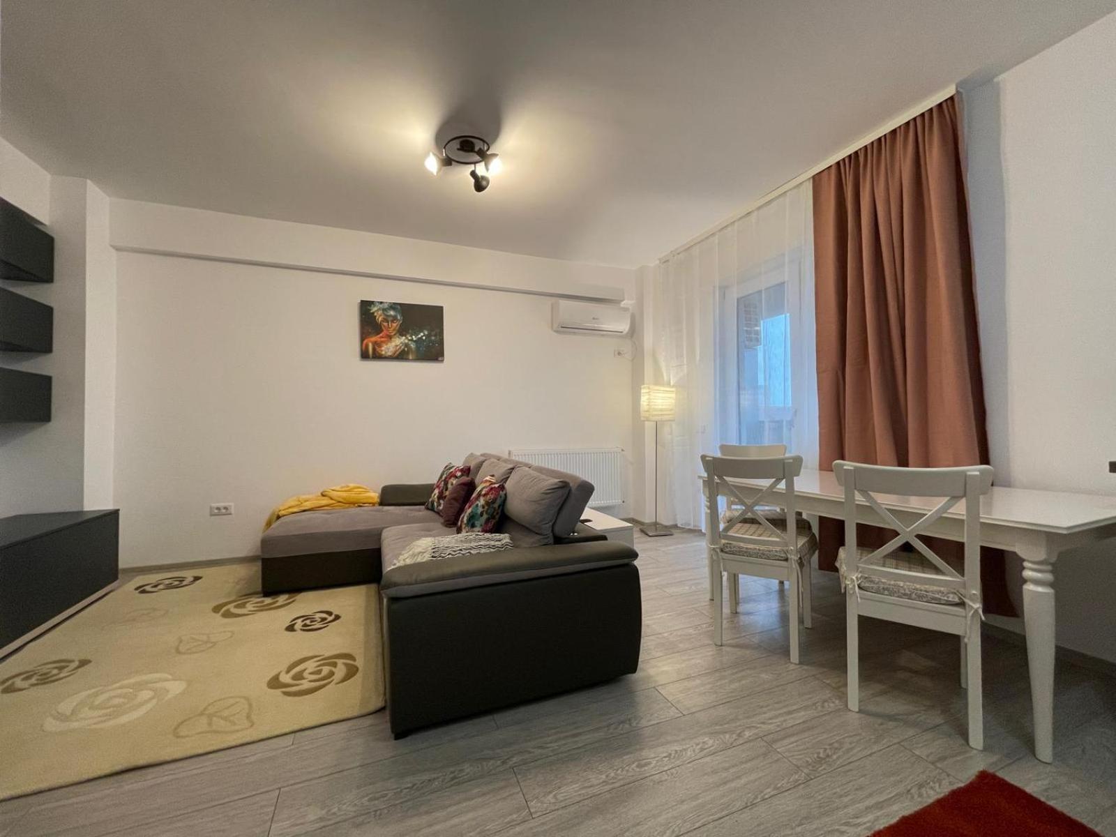 Palas Retreat - Q Residence Iasi Ngoại thất bức ảnh