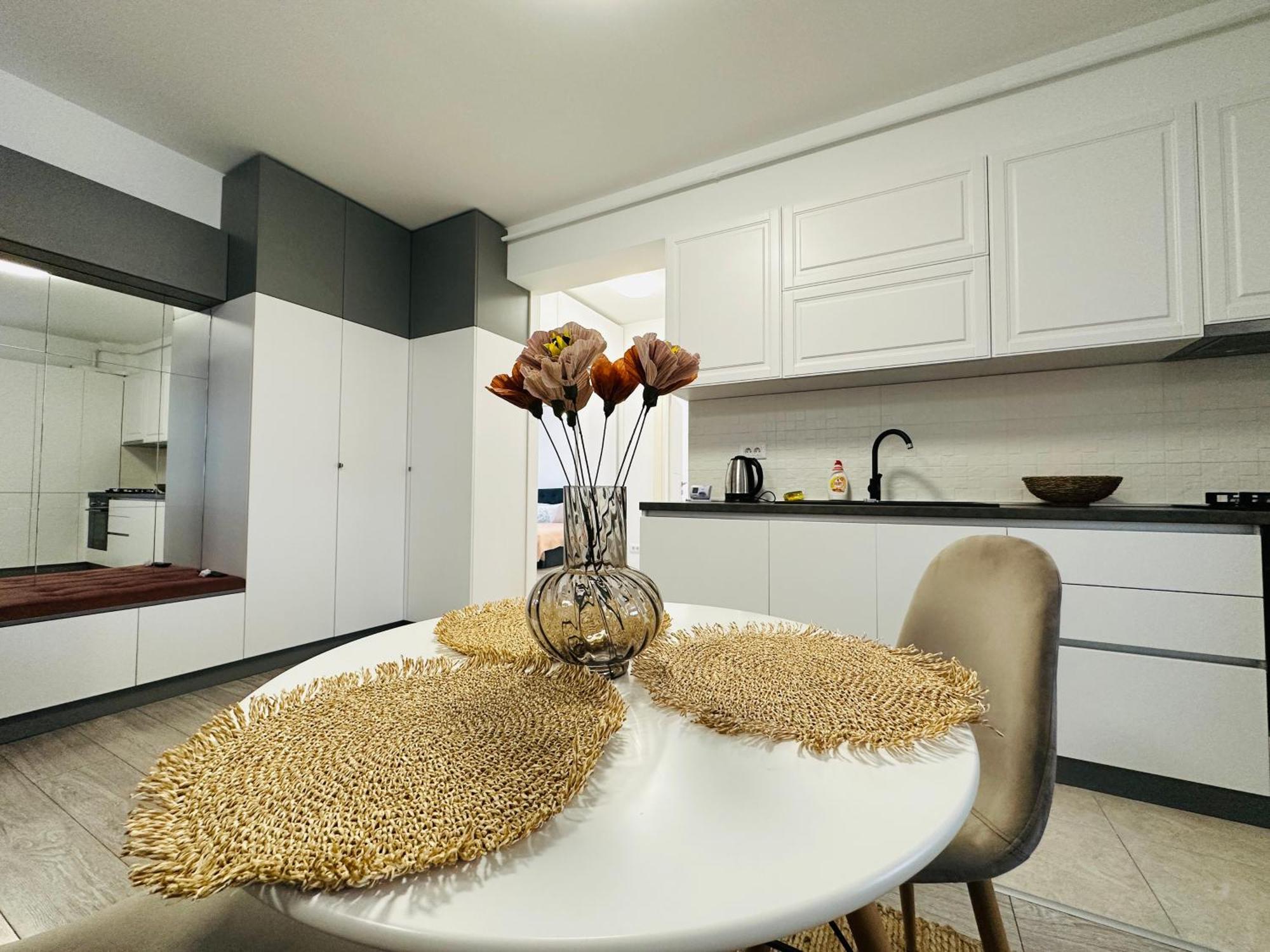 Palas Retreat - Q Residence Iasi Ngoại thất bức ảnh